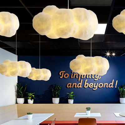 白い浮遊雲LED現代吊り下げ式ライト、居間のためのシャンデリア