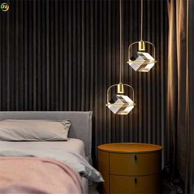 鉄の電気めっきの水晶の家の芸術の焼けるペンキの金LED北欧の吊り下げ式ライト