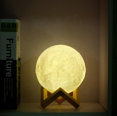 創造的な接触遠隔Mutiは子供のための小さい3d印刷物の月ランプを着色する