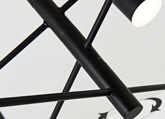 金属の黒い現代吊り下げ式ライトは居間のためのシャンデリアのHaningの照明を導きました