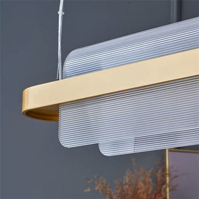 アーチ形にされたLEDの金砂ハードウェア ペンキ+アクリルの現代吊り下げ式ライト